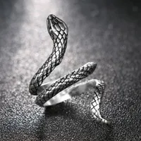 Ladies snake ring