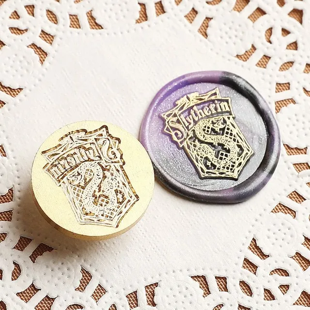 Original seal with Hogwarts crest motif - Harry Potter