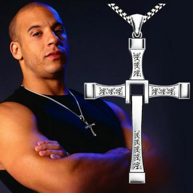 Luksusowy naszyjnik z krzyżykiem - Szybcy i wściekli (Vin Diesel)