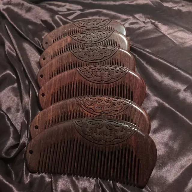 Set of fine sandalwood combs