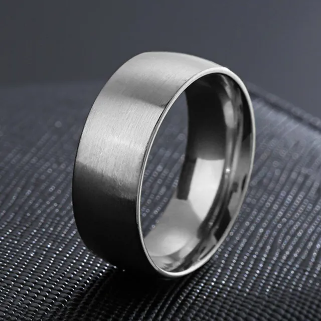 Men's elegant ring - fine pattern