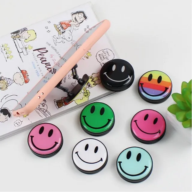 Practical round PopSockets holder Smile