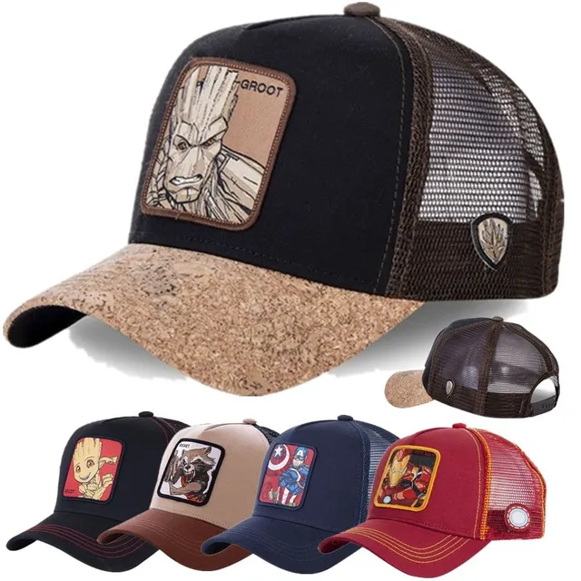 Men's cap with Marvel heroes prints