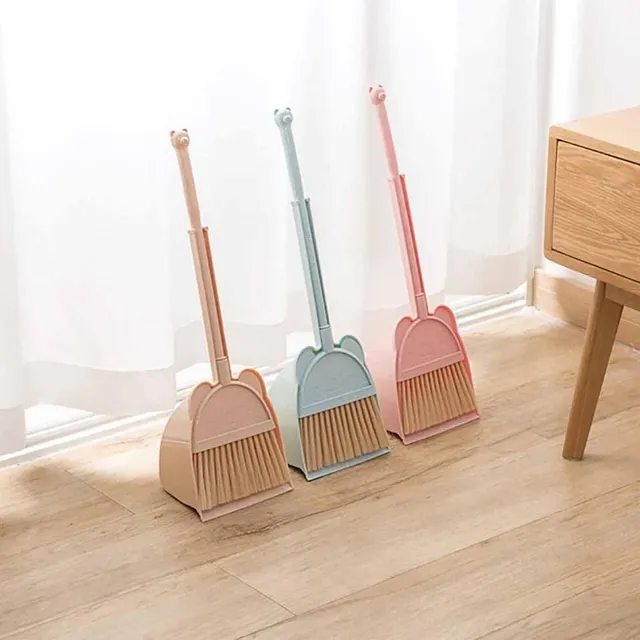 Kid's broom with a shovel