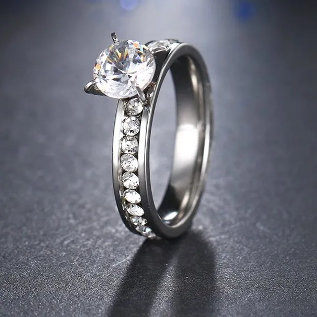 Elegant engagement ring with rhinestone