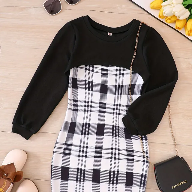 Trends of girls' set: Sundres and crop sweatshirt in plaid pattern - Casual outfit for spring and autumn