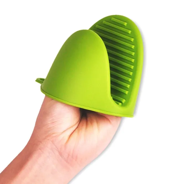 Silicone oven mitt