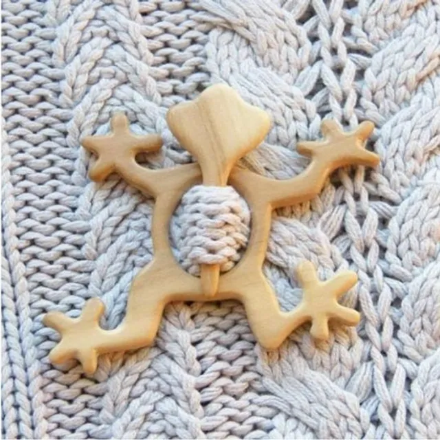 Stylish wooden brooch suitable for sweaters - several different versions of Kelechi