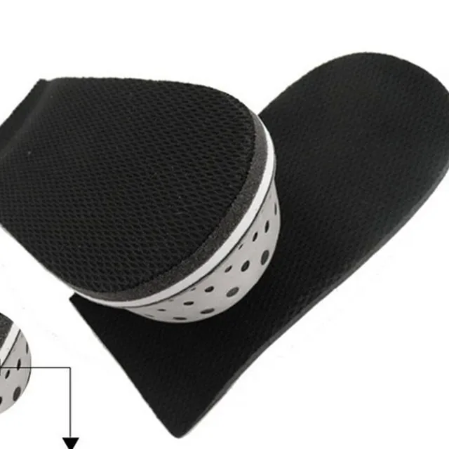 Shoe inserts with heel