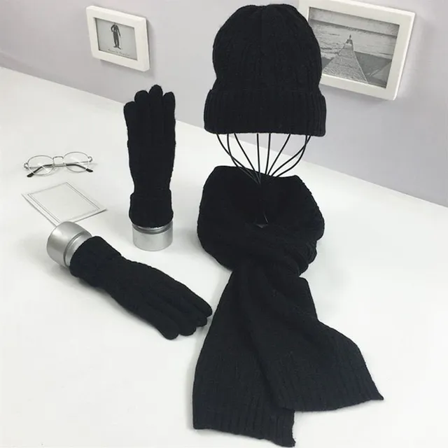 Women's winter hat and scarf set with gloves