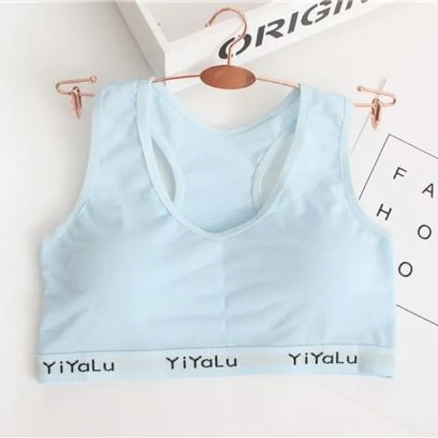 Girls sports bra in different colours