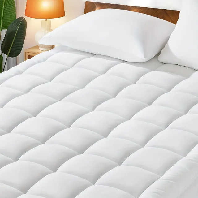 Cooling pad on the mattress Premium zone quilted with elastic hem