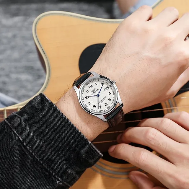 Men's watch with leather belt