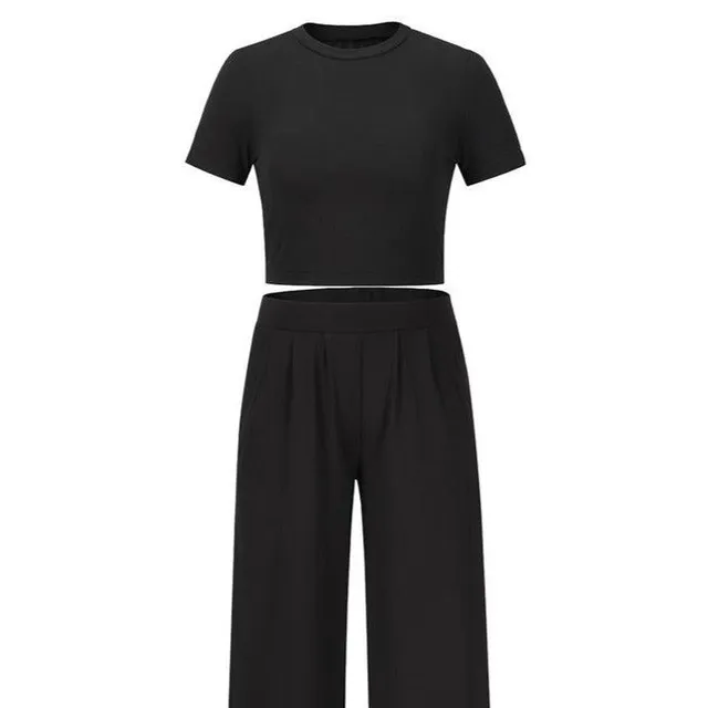 Short Sleeve T-Shirt and Pants Two Piece Ladies Suit