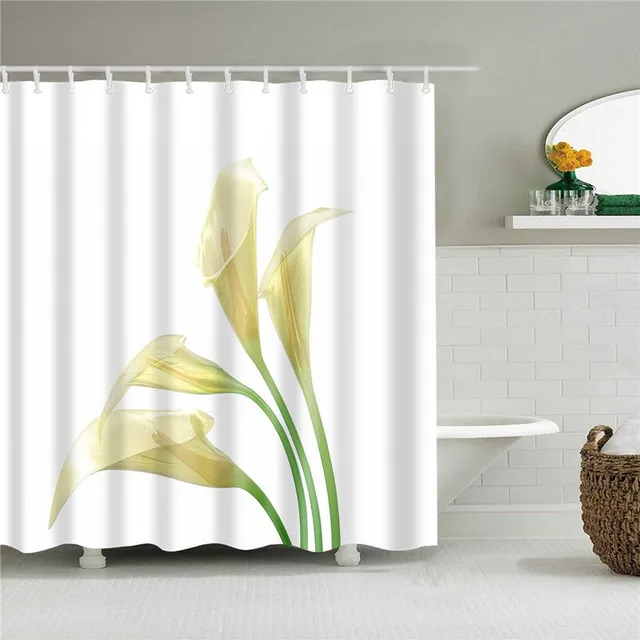 Practical bathroom curtain with flower motif