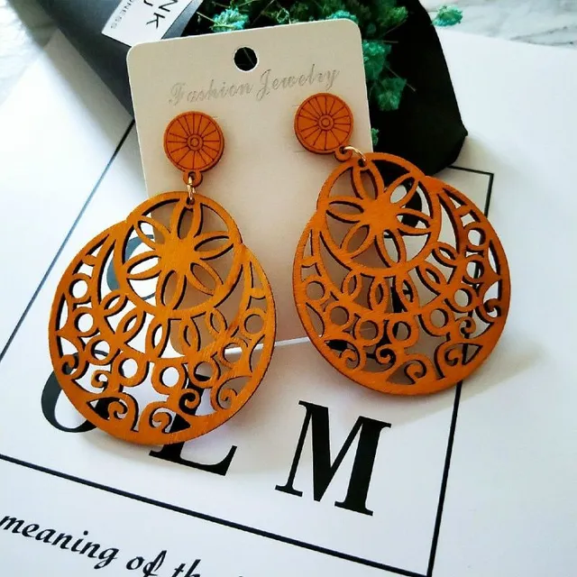 Women's luxury earrings made of African wood