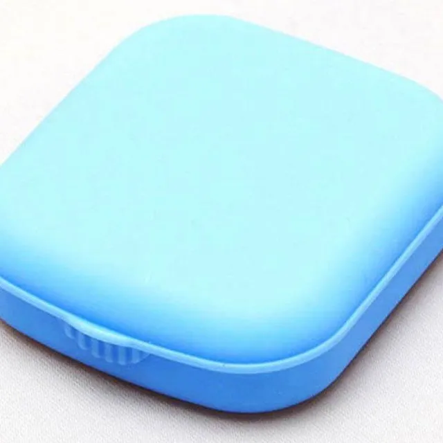 Contact lens case