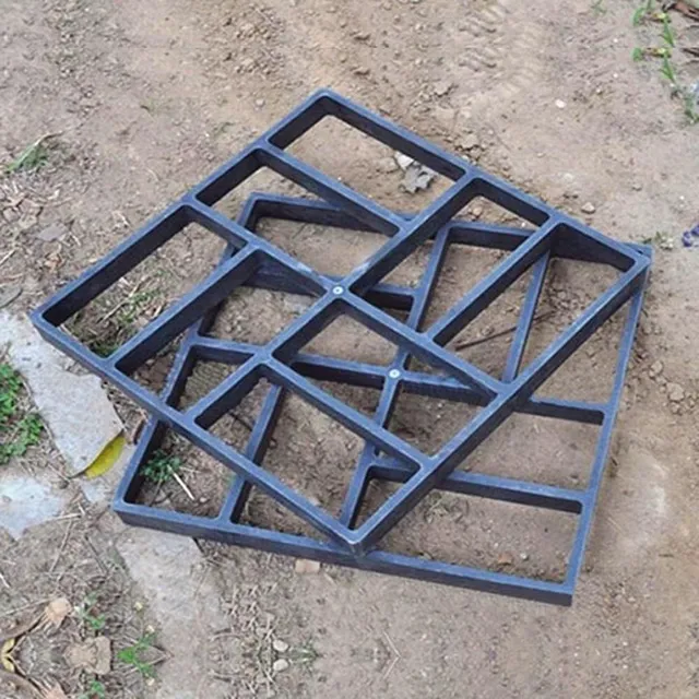 Form for concrete cubes