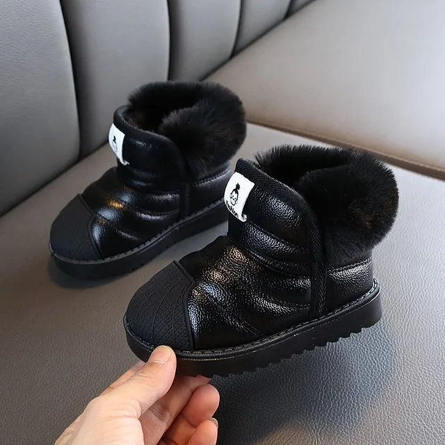 Children's winter boots with fur