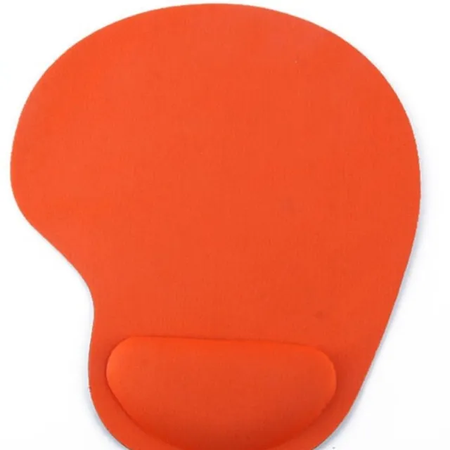 Comfortable mouse pad with wrist rest