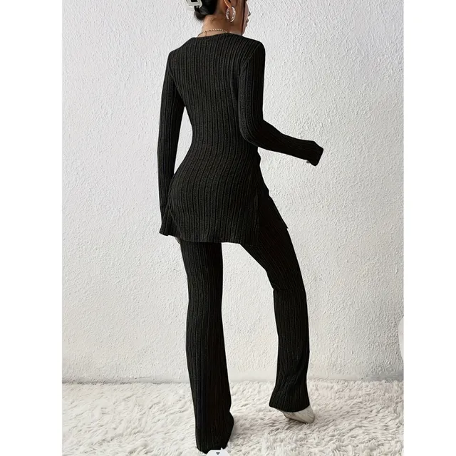 Ladies' two-piece set in ribbed knit - long sleeves, slit, bell bottoms