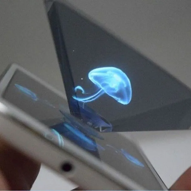 Proiector hologramă 3D pentru telefon