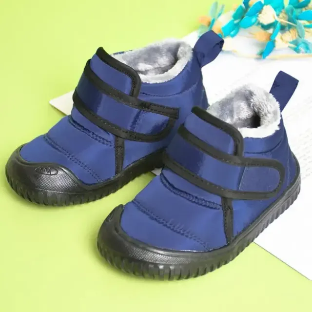 Children's winter snow shoes for toddlers and infants - Warm and waterproof shoes of cotton and stuffed animals