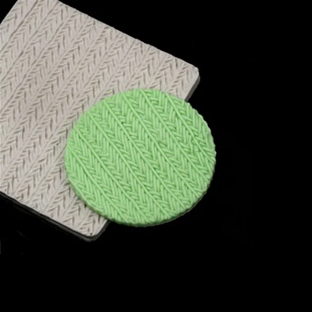 Silicone mould with knitted pattern