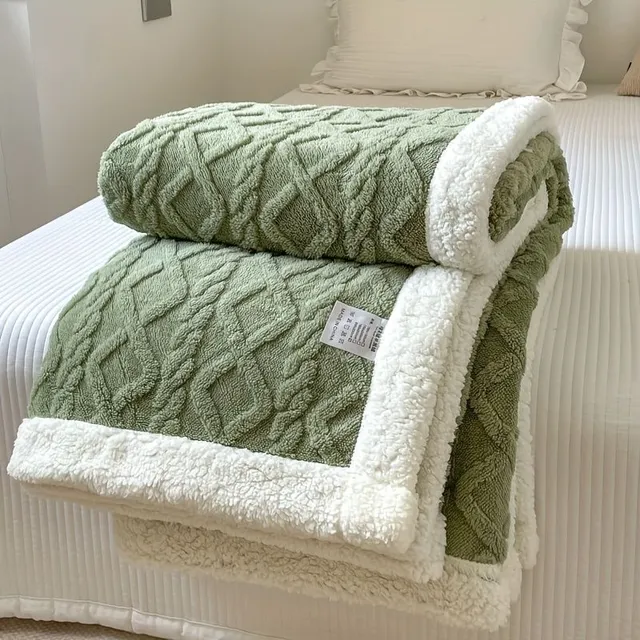 Smooth double-sided fleece blanket, suitable for autumn, winter and summer air conditioning