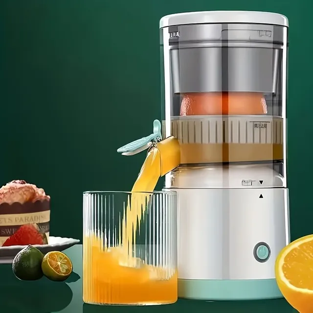 Practical road juicer with automatic juice and separation