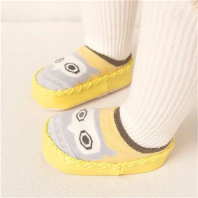 Baby sock capes with pet face