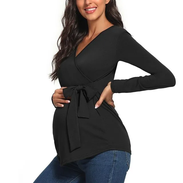 Beautiful maternity shirt with a bow