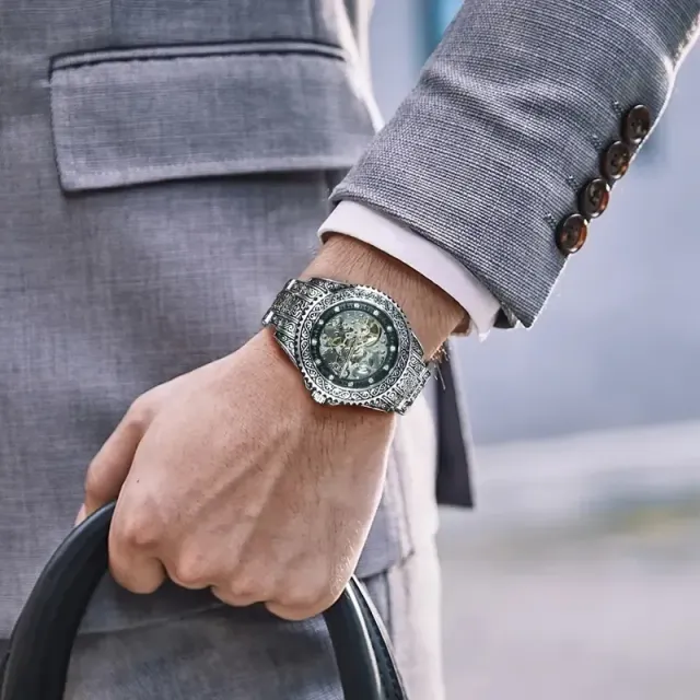 Pánské vintage módní vyřezávané zlaté mechanické náramkové hodinky značky Luxury Butterfly Buckle Hollow Out mechanické hodinky, ideální volba pro dárky