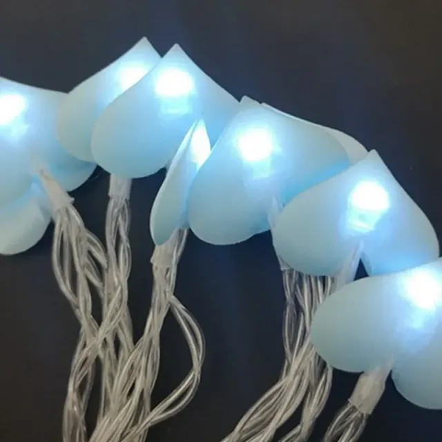 LED světelný řetěz s jemnými pastelovými srdíčky