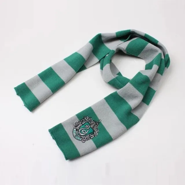 Unisex striped scarf with Hogwarts College patch - Harry Potter