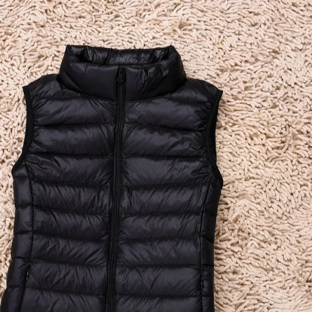 Beautiful ladies lightweight down vest Black L