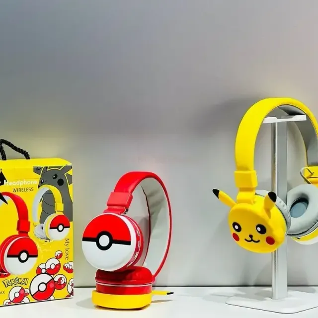 Căști Bluetooth stilate pentru copii cu fața popularului Pokémon Pikachu