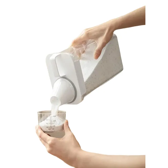 Wash powder dispenser with a measuring cup of 1800 ml