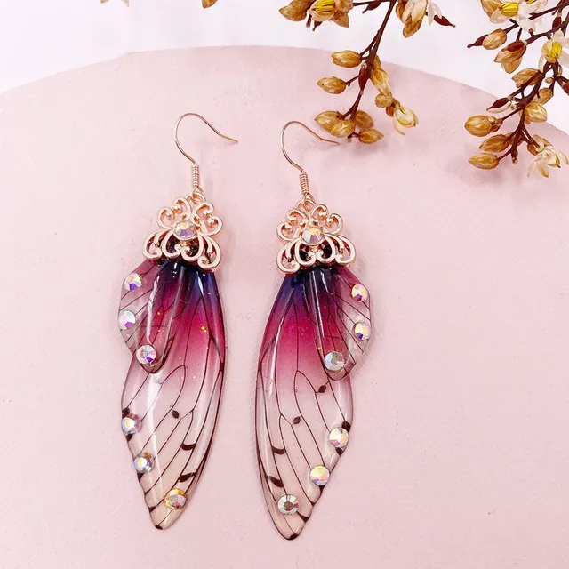 Earrings with fairy-tale wings