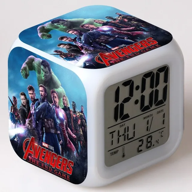 Ceas deșteptător cu motiv de la Avengers