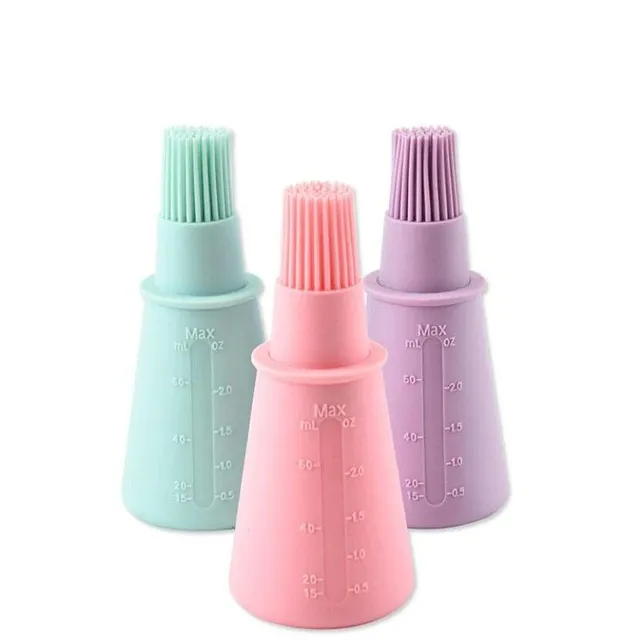 Silicone brush with oil container