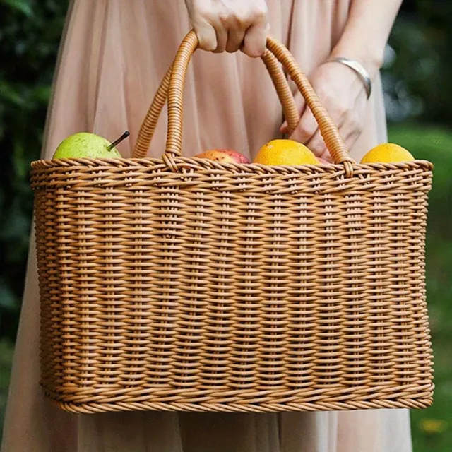 Handwoven wicker basket - Decorative and practical basket for your home