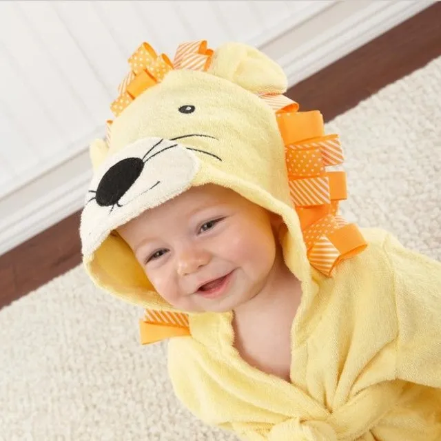 Baby bathrobe with hood and motifs of animals 28