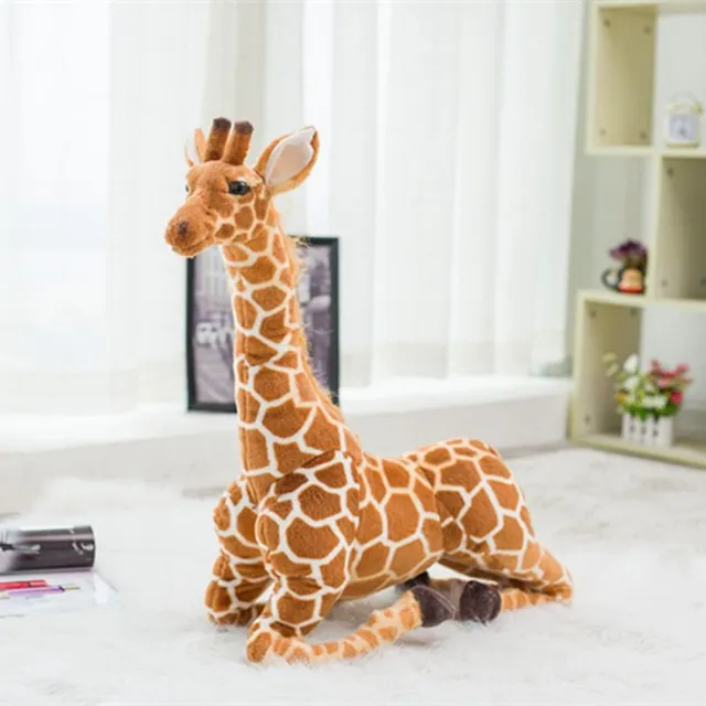 Giraffa alta in peluche