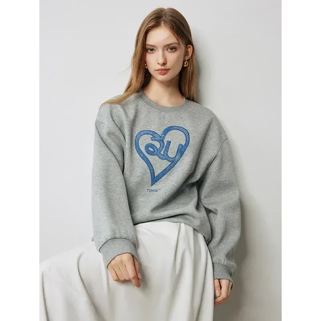 Women's autumn sweatshirt with round neckline and heart-shaped embroidery