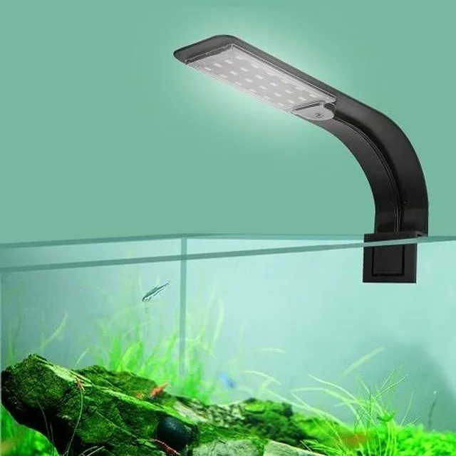 Oświetlenie akwarium LED cerna-bile-svetlo