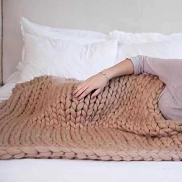 Pătură groasă tricotată