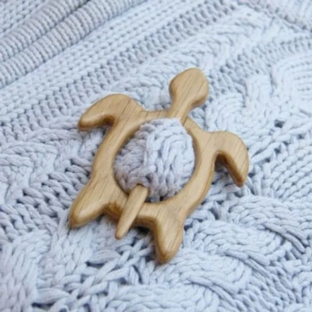 Stylish wooden brooch suitable for sweaters - several different versions of Kelechi