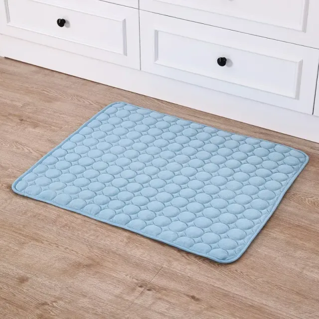 Cooling pad for dogs for hot summer days