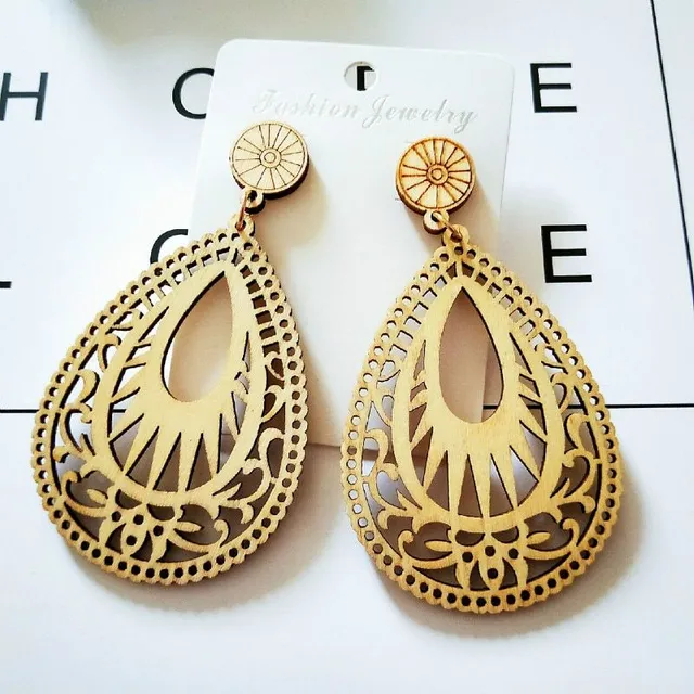 Women's luxury earrings made of African wood